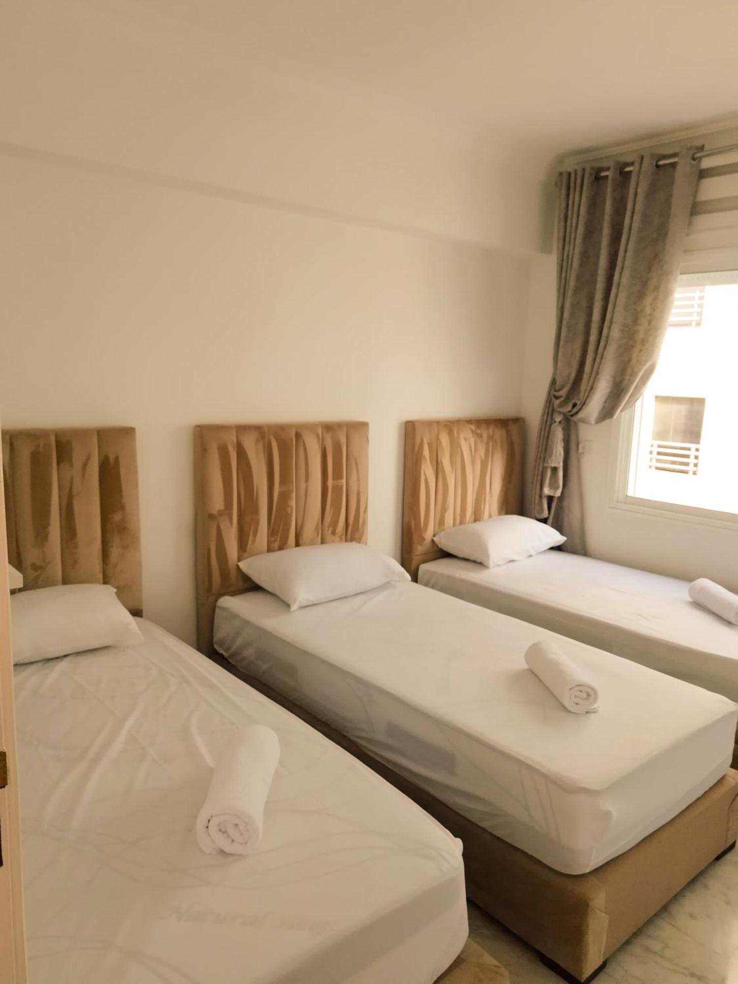 Incroyable Appartement A Playa Enface Cafe Sky 17 Tangier Exterior photo